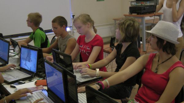 Детский лагерь Летняя школа по информатике